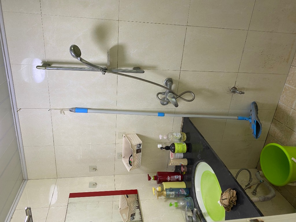 桃花仑工商银行家属区 2室2厅1卫 1000.0元/月 桃花仑工商银行家属区 2室2厅1卫 1000.0元/月室内图