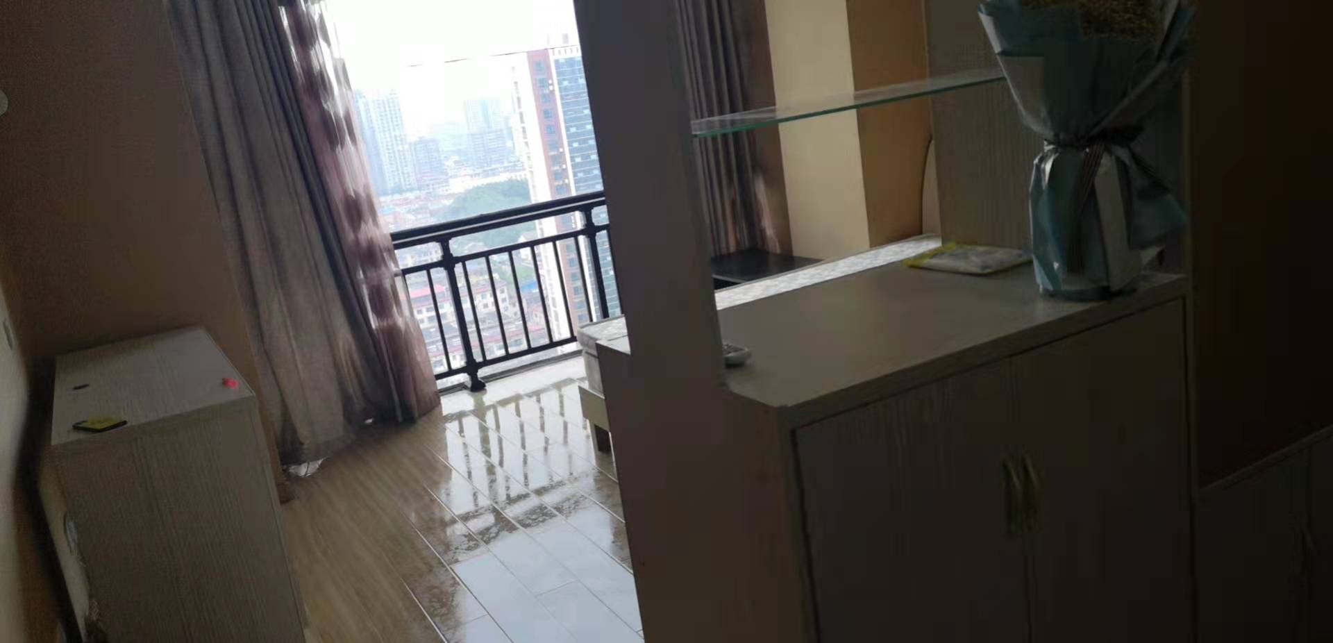 吉泰领寓 1室1厅1卫 1280.0元/月 吉泰领寓 1室1厅1卫 1280.0元/月室内图