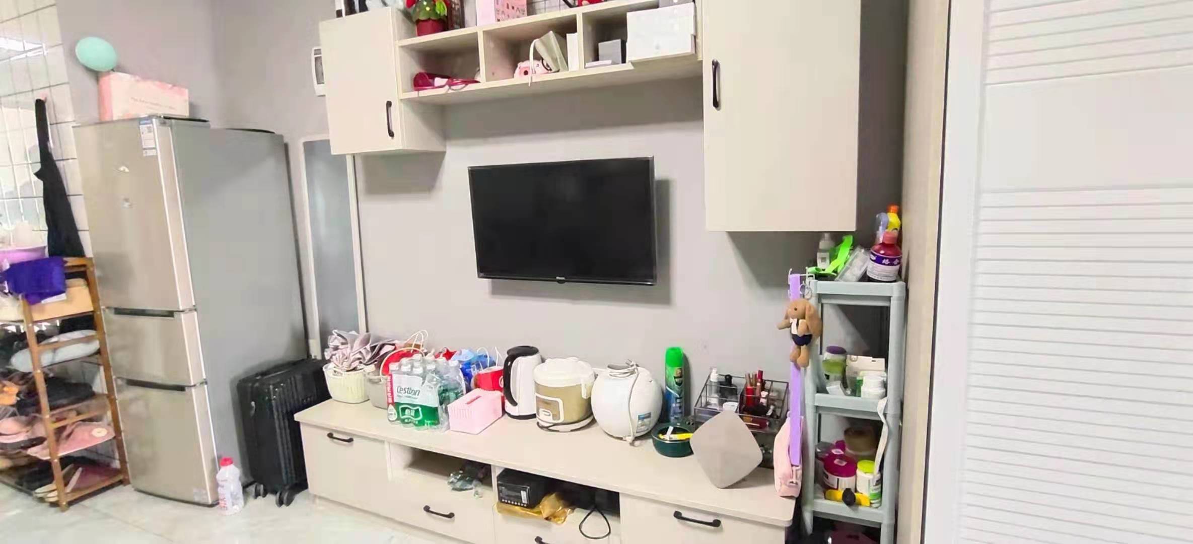 梓山湖公馆 1室1厅1卫 39.0万 梓山湖公馆 1室1厅1卫 39.0万客厅