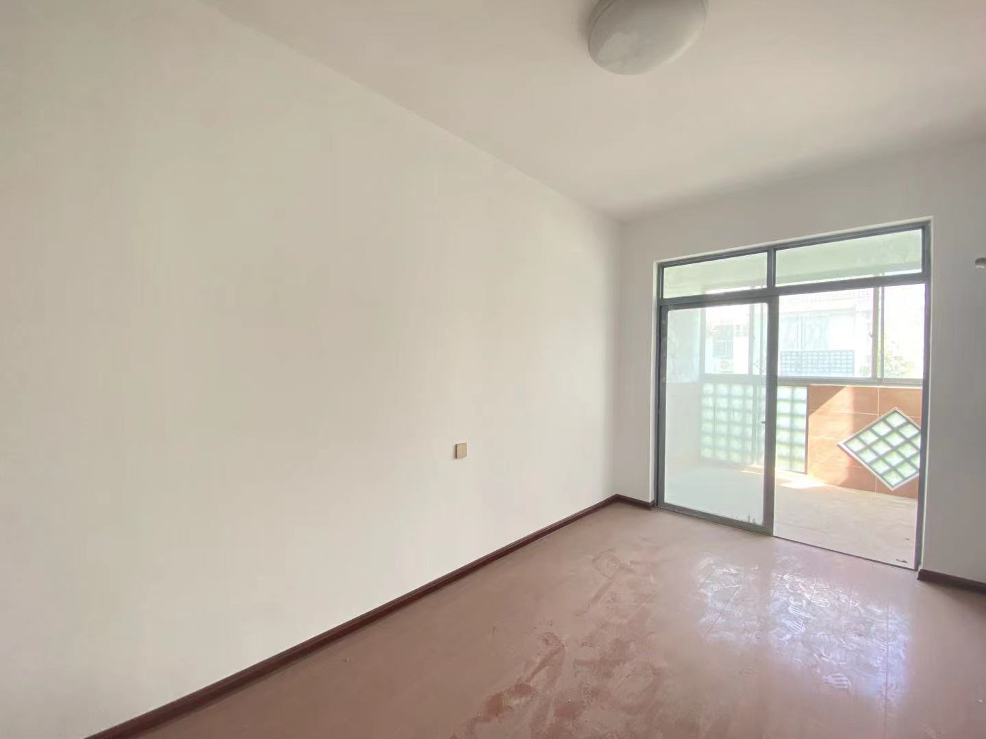 万煦园  5室2厅1卫    2300.0元/月室内图