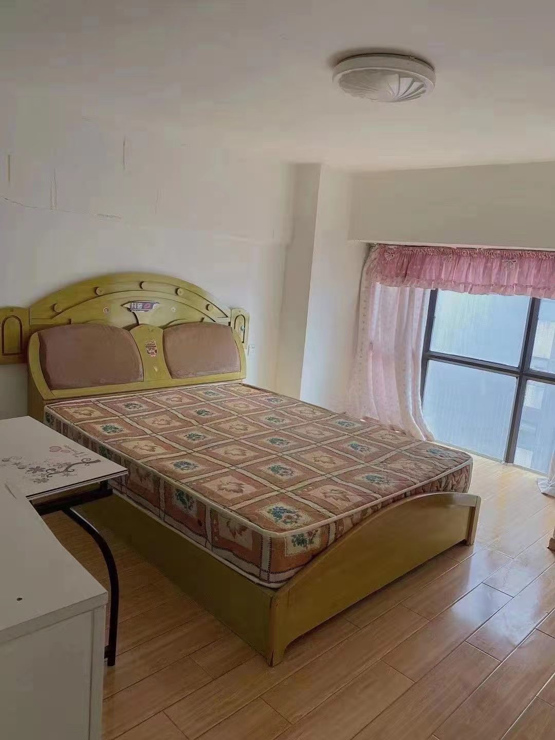 龙泰上品 2室2厅1卫 1300.0元/月 龙泰上品 2室2厅1卫 1300.0元/月室内图