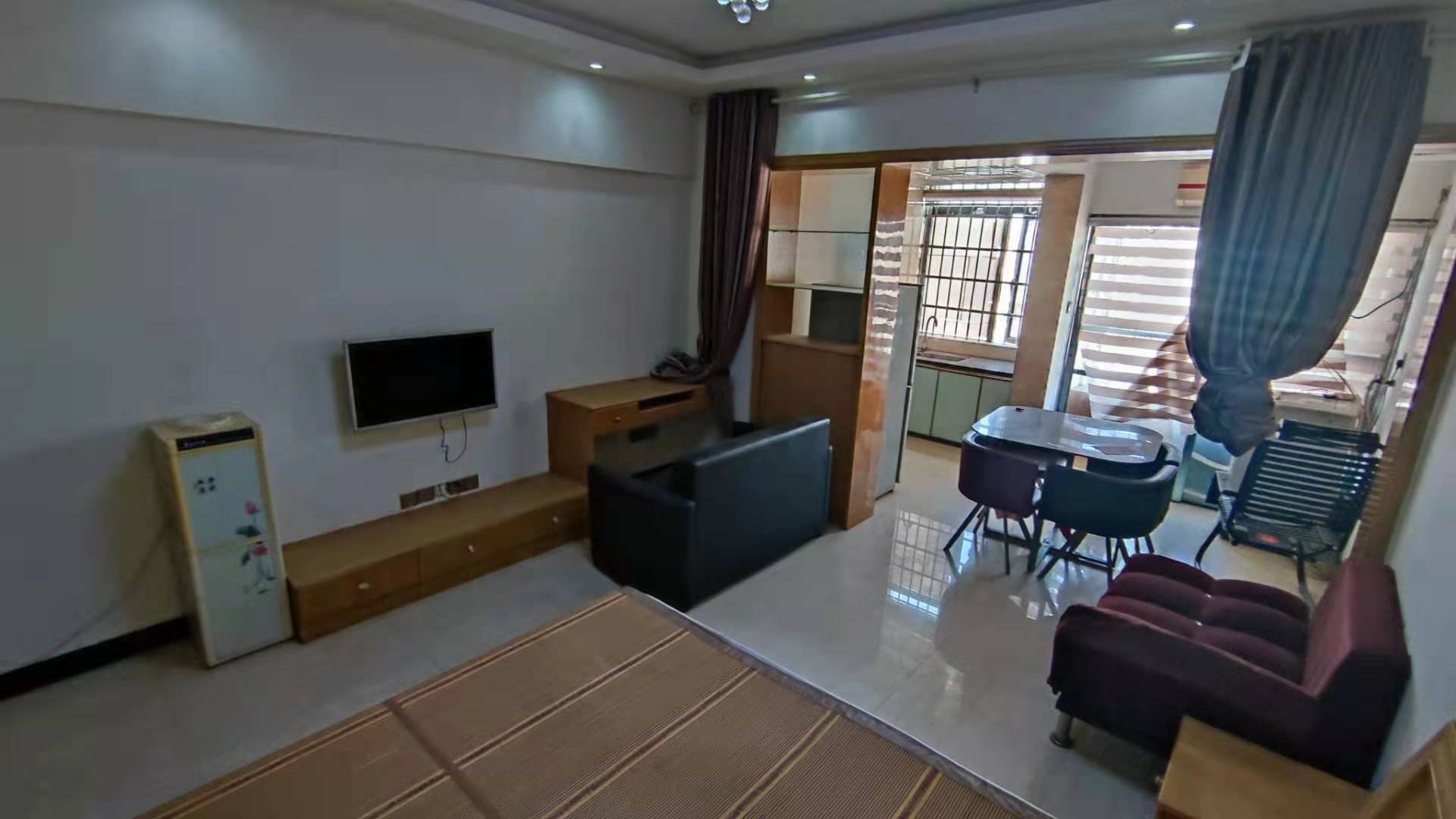 龙泰熙城 1室1厅1卫 23.8万 龙泰熙城 1室1厅1卫 23.8万客厅