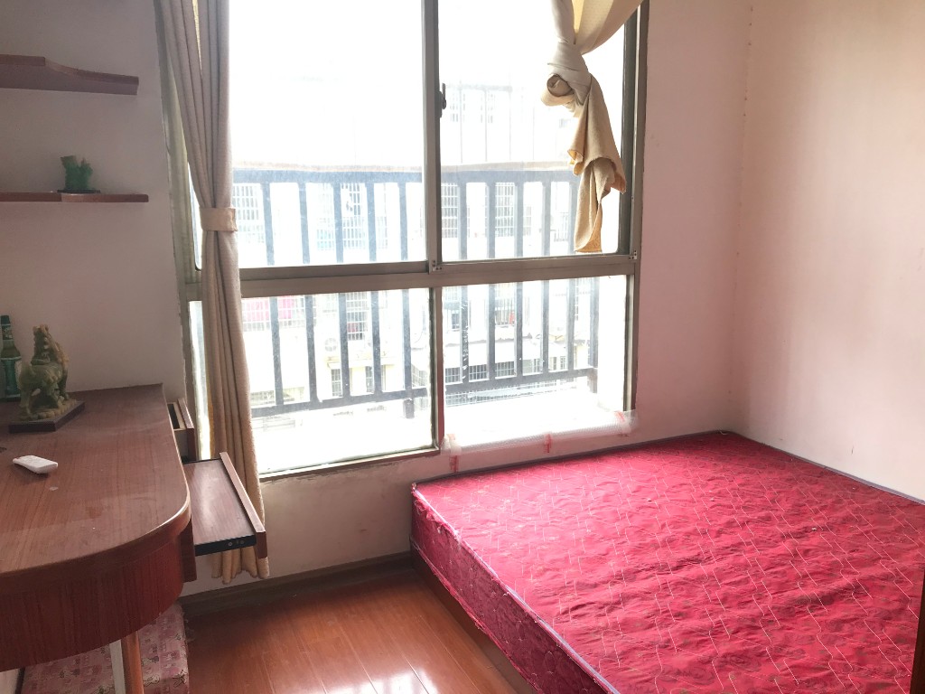 书香名邸 4室2厅2卫 75.8万 书香名邸 4室2厅2卫 75.8万卧室