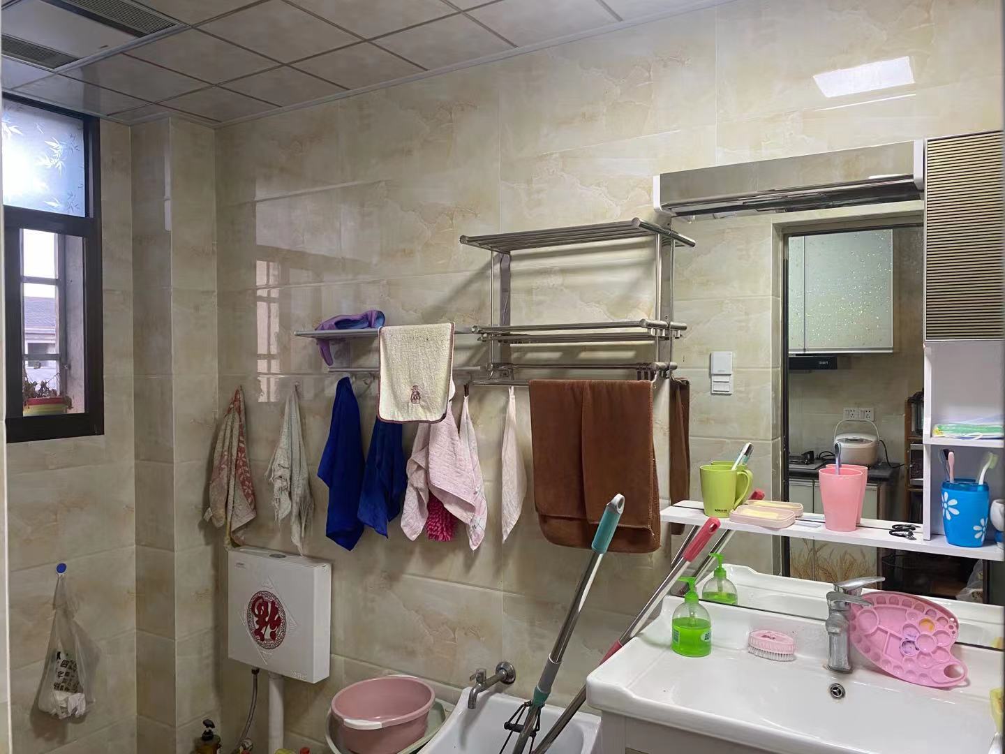 信步闲庭  3室2厅2卫    60.8万 信步闲庭  3室2厅2卫    60.8万卫生间