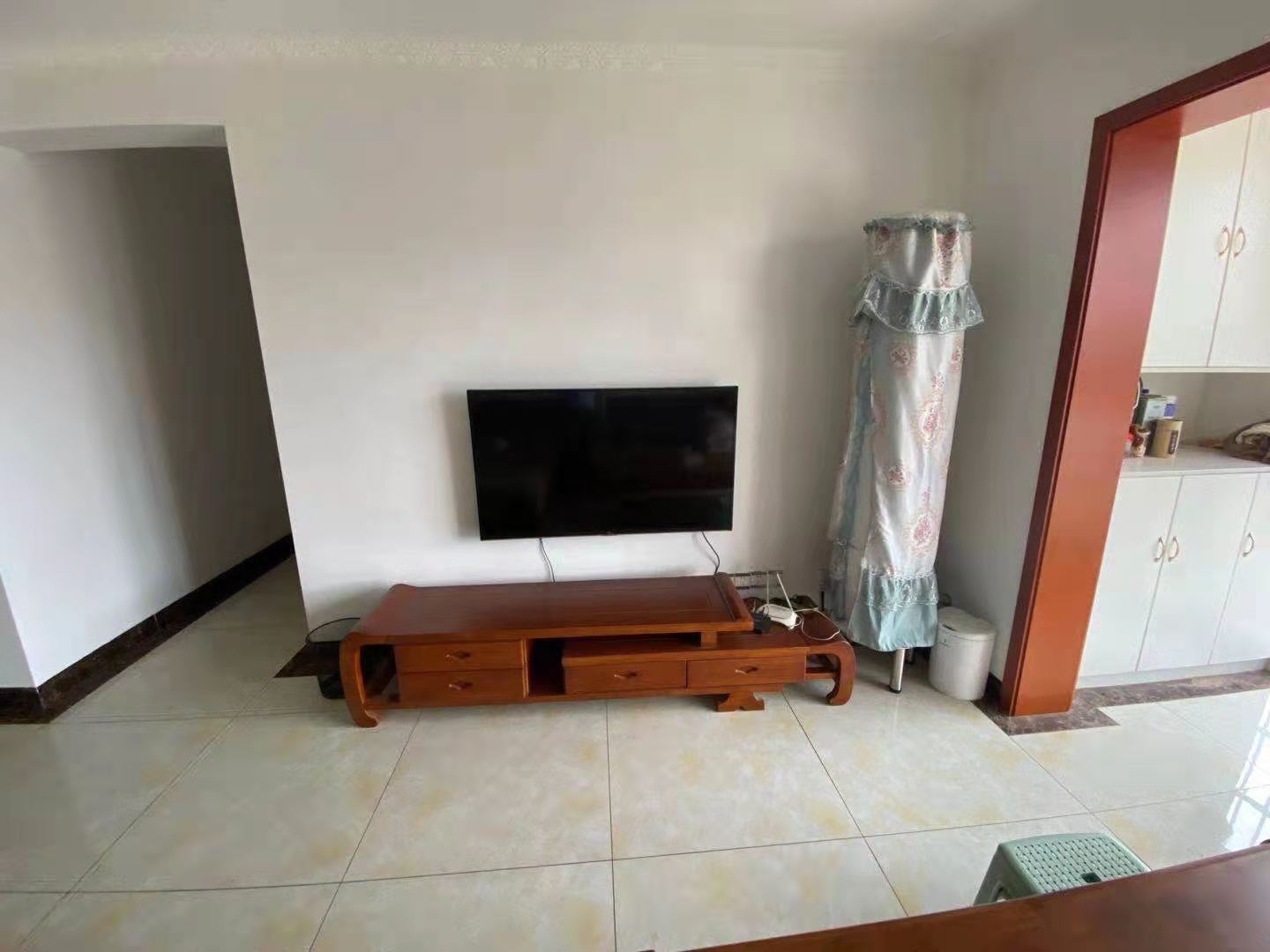 御景龙湾 3室2厅1卫 1800.0元/月 御景龙湾 3室2厅1卫 1800.0元/月室内图