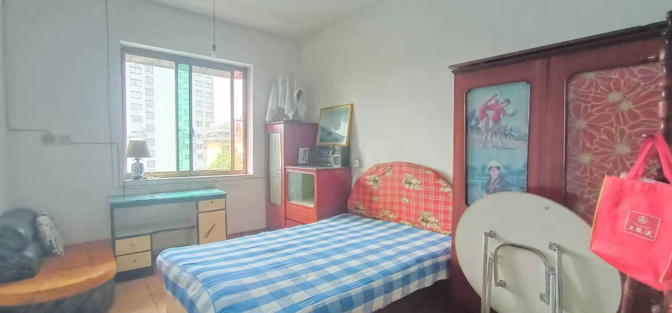 益阳宾馆家属区 3室2厅1卫 45.0万 益阳宾馆家属区 3室2厅1卫 45.0万卧室