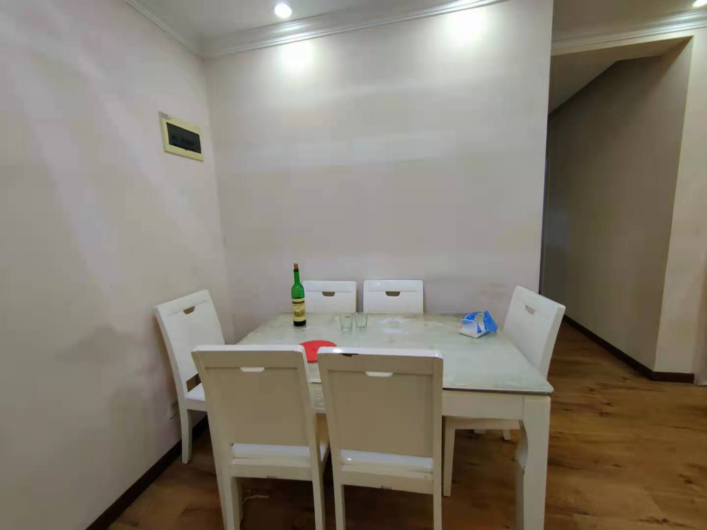 佳兆业君汇上品 3室1厅1卫 3100.0元/月 佳兆业君汇上品 3室1厅1卫 3100.0元/月室内图