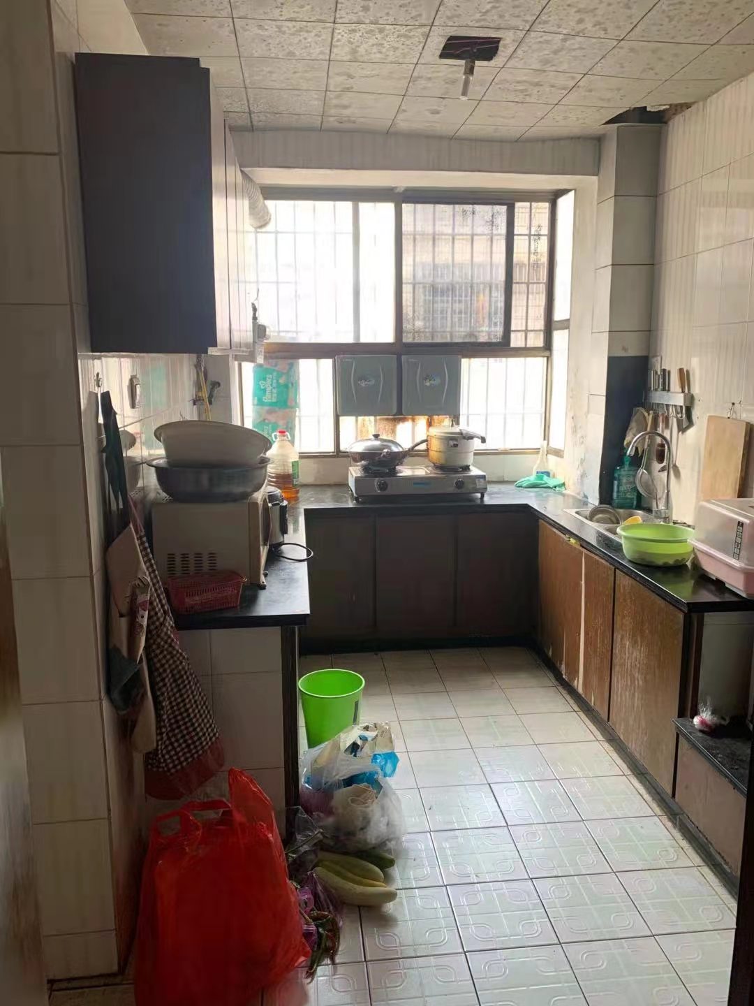 育财农贸市场(民营市场)  4室2厅2卫    58.8万 育财农贸市场(民营市场)  4室2厅2卫    58.8万厨房