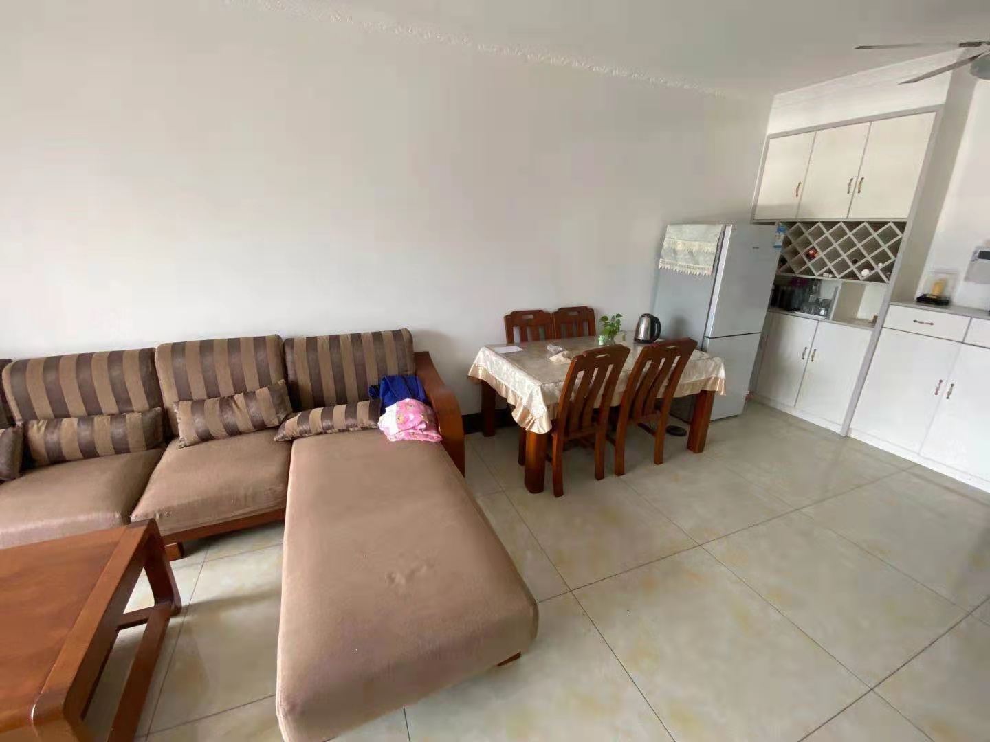 御景龙湾 3室2厅1卫 1800.0元/月 御景龙湾 3室2厅1卫 1800.0元/月室内图