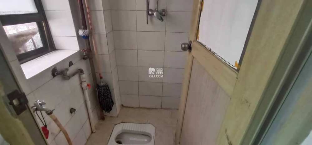 益阳宾馆家属区  3室2厅1卫    45.0万