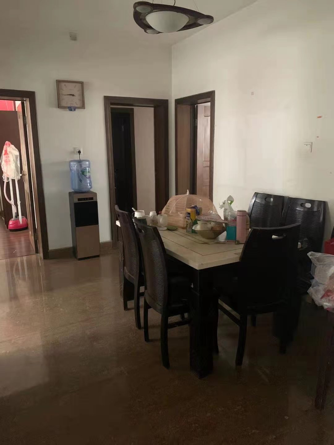 育财农贸市场(民营市场)  4室2厅2卫    58.8万 育财农贸市场(民营市场)  4室2厅2卫    58.8万客厅