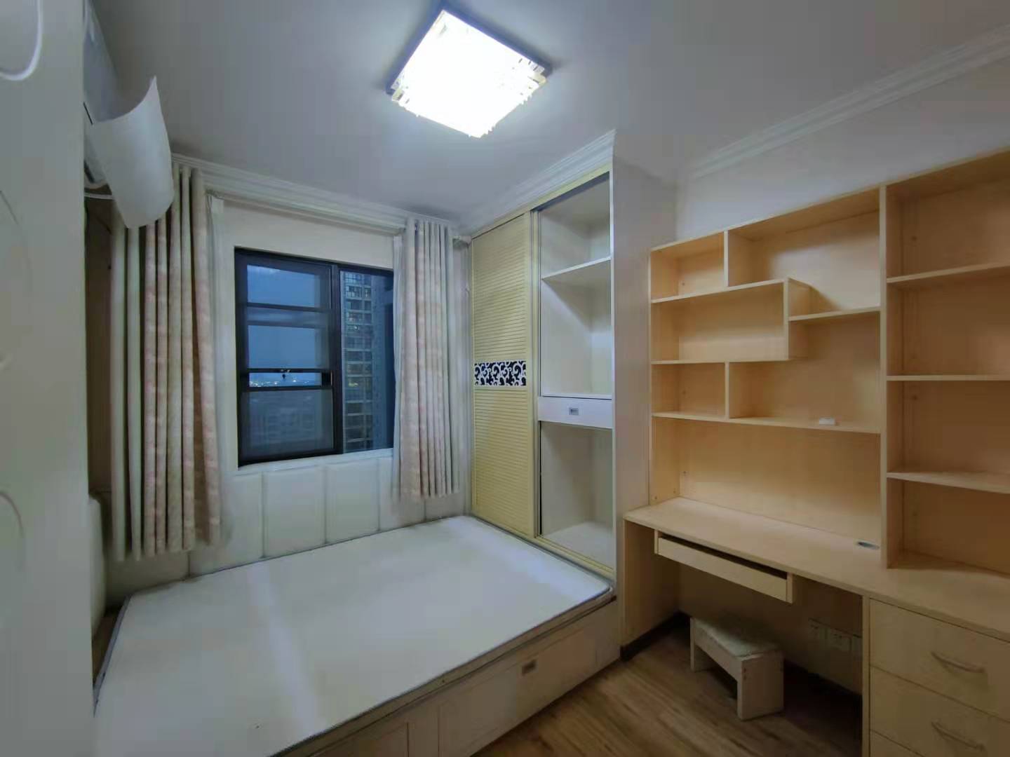 佳兆业君汇上品 3室1厅1卫 3100.0元/月 佳兆业君汇上品 3室1厅1卫 3100.0元/月室内图