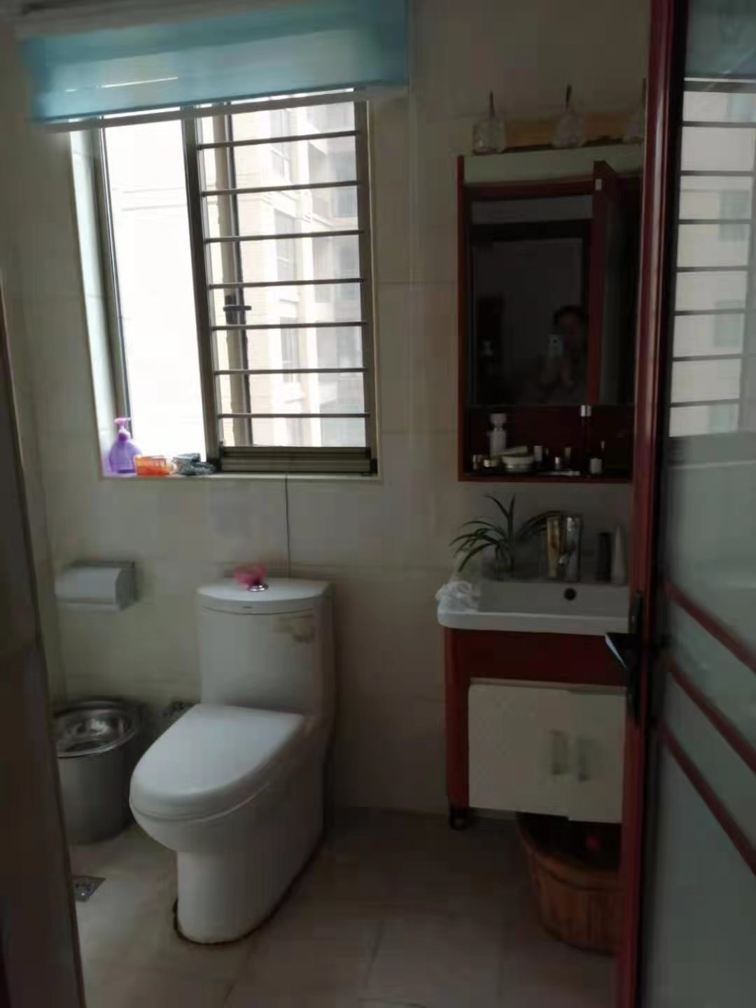 东盛佳园(检察院宿舍) 3室2厅2卫 95.8万 东盛佳园(检察院宿舍) 3室2厅2卫 95.8万卫生间