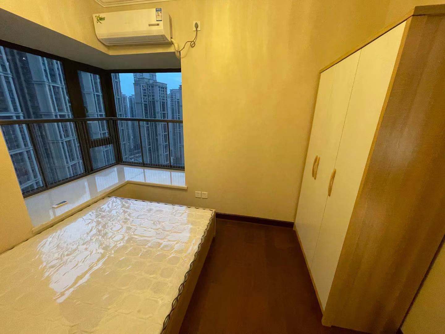 恒大天府半岛  3室2厅2卫   2700.00元/月室内图