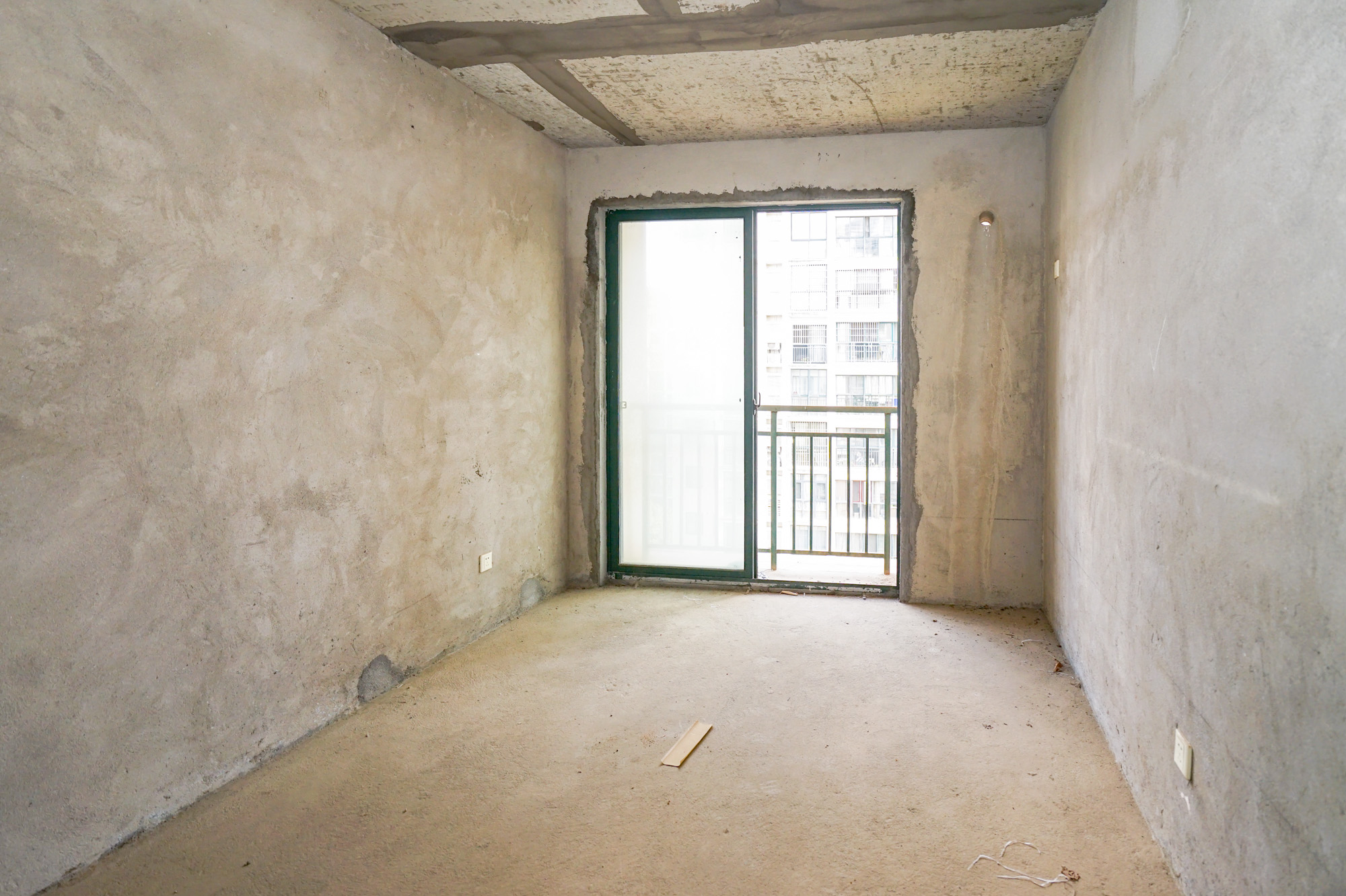 保利花园  3室2厅1卫    126.0万其他