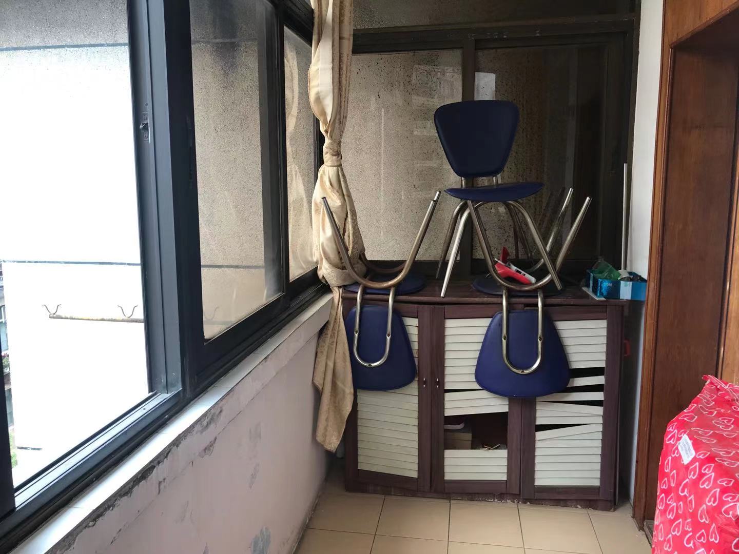 轴承厂小区  2室1厅1卫   900.00元/月室内图