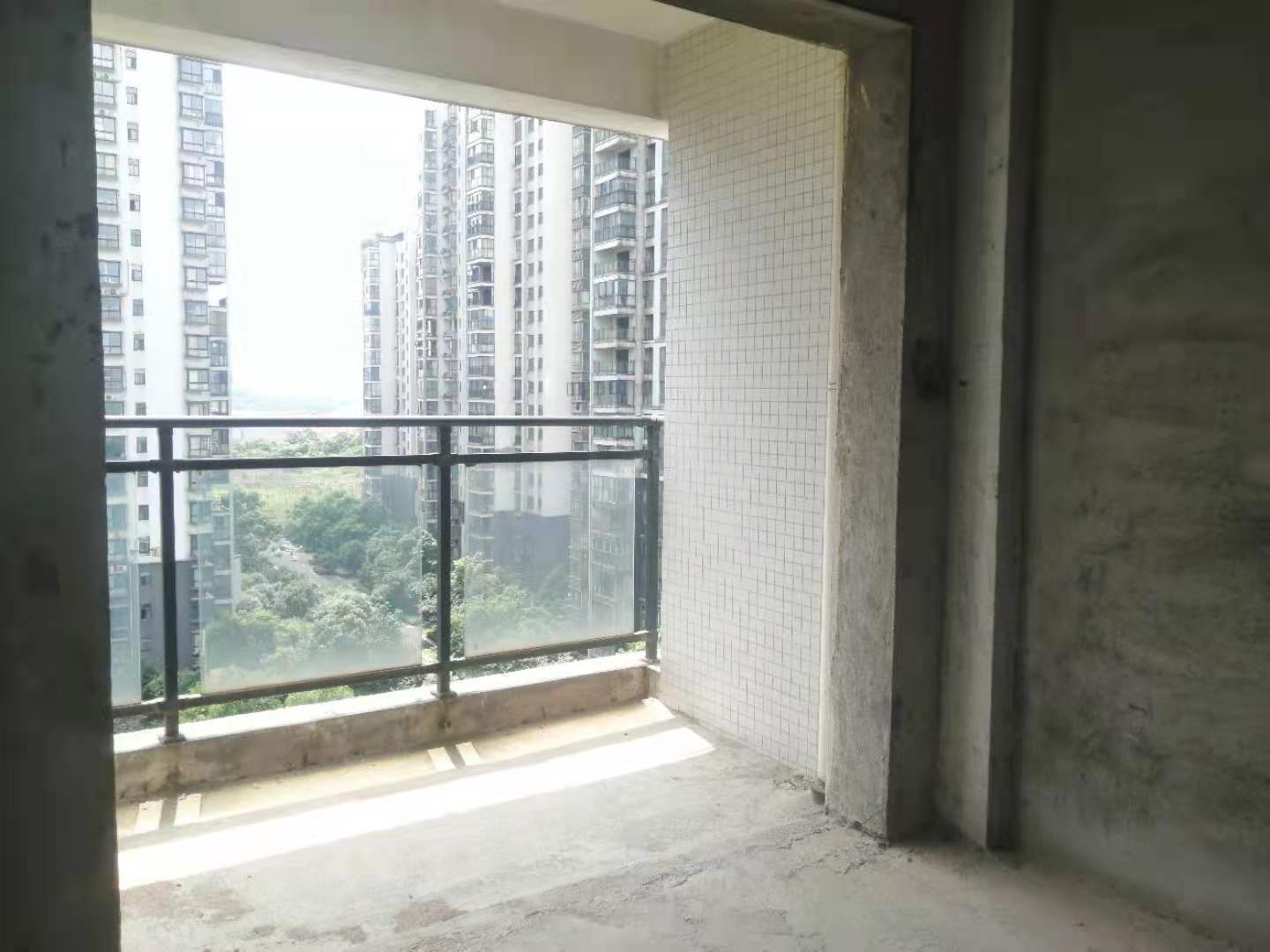 碧桂园 3室2厅1卫 68.0万 碧桂园 3室2厅1卫 68.0万卫生间