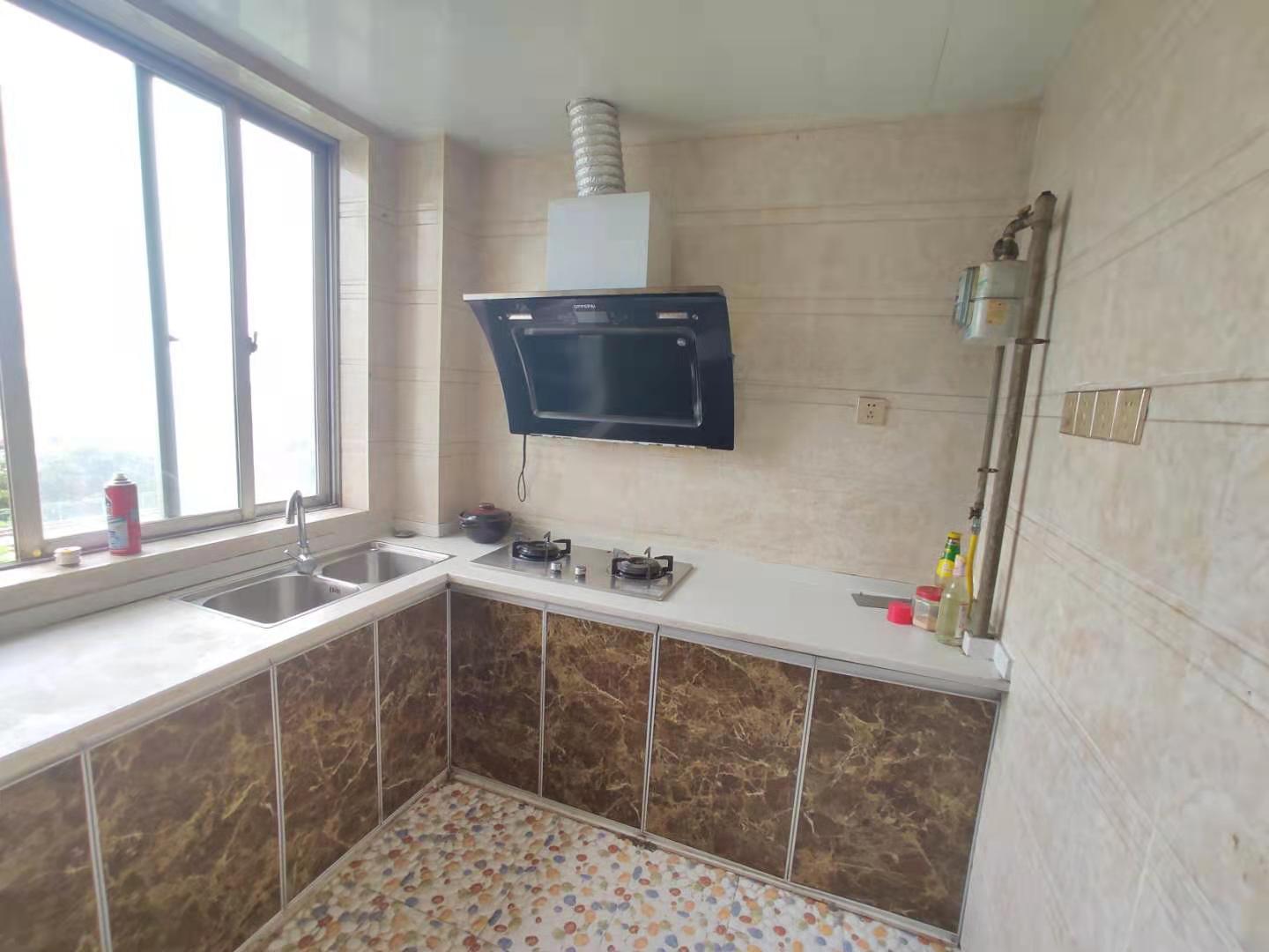 京鹰华府 2室2厅1卫 1500.0元/月 京鹰华府 2室2厅1卫 1500.0元/月室内图