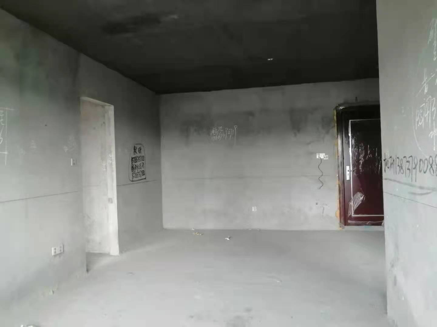 碧桂园 3室2厅1卫 68.0万 碧桂园 3室2厅1卫 68.0万客厅