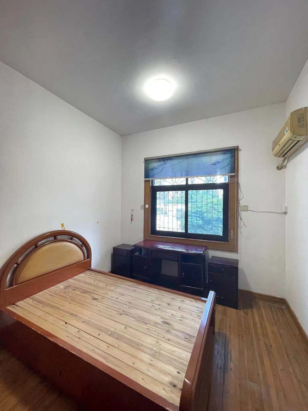 珠江南路建设小区 3室1厅1卫 1600.0元/月 珠江南路建设小区 3室1厅1卫 1600.0元/月室内图