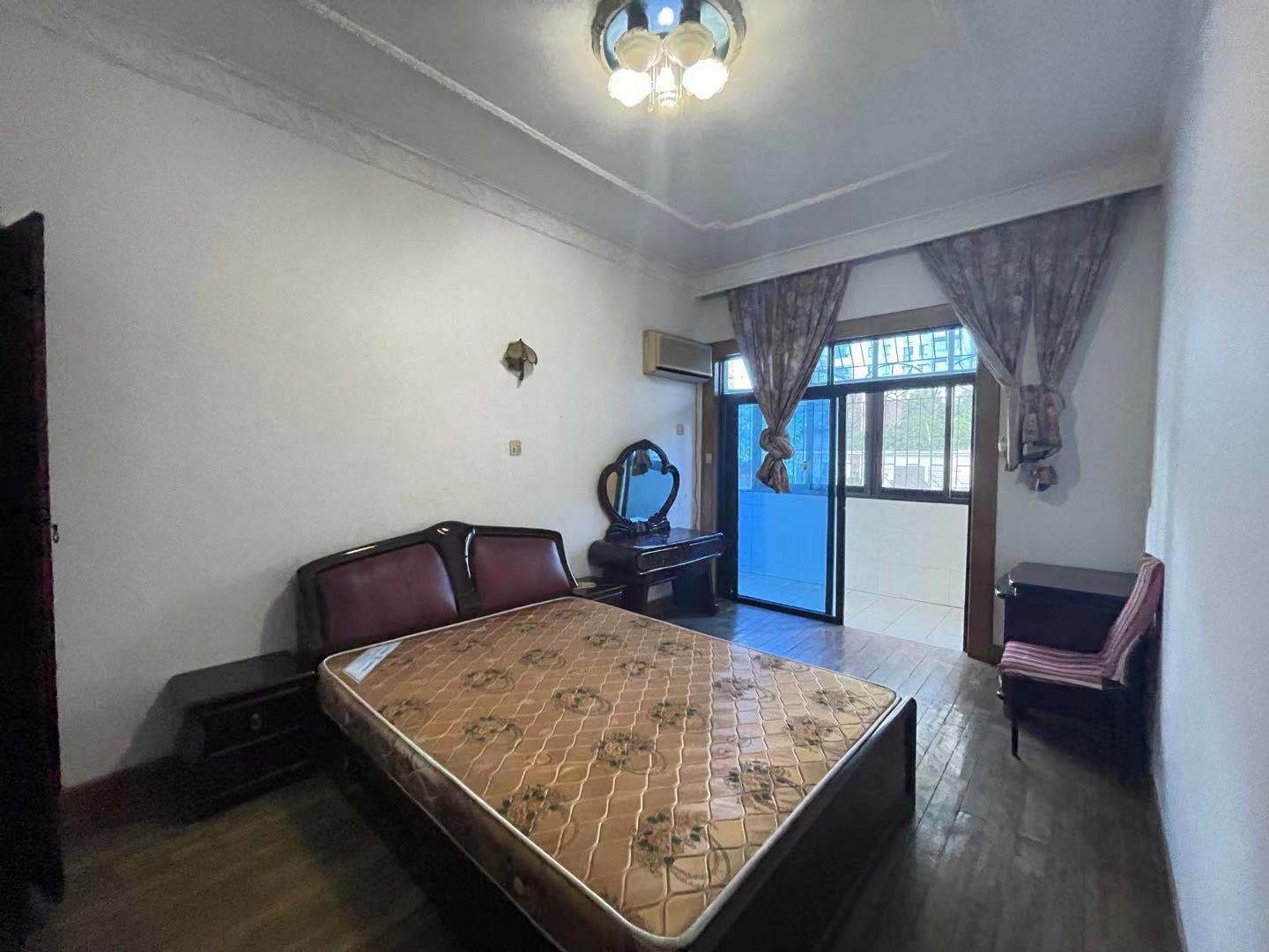 珠江南路建设小区 3室1厅1卫 1600.0元/月 珠江南路建设小区 3室1厅1卫 1600.0元/月室内图