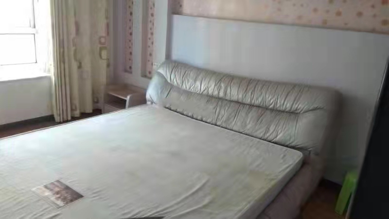 百江花园 2室1厅1卫 49.8万 百江花园 2室1厅1卫 49.8万客厅