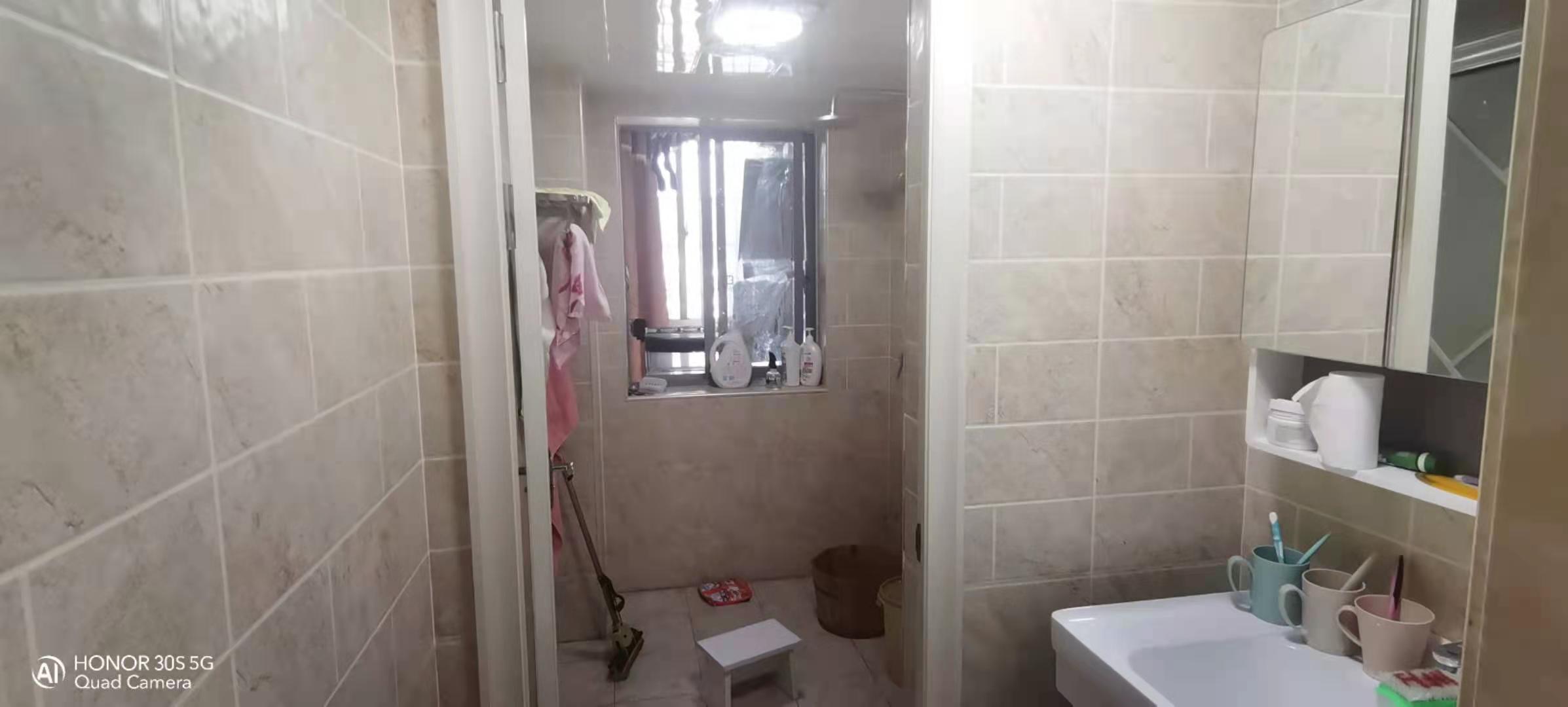 树鑫城市花园  3室2厅2卫    80.0万 树鑫城市花园  3室2厅2卫    80.0万卫生间