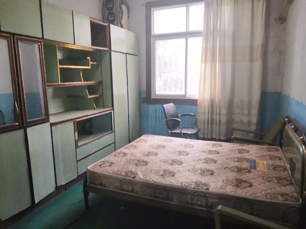 建设路散盘 2室1厅1卫 1000.0元/月 建设路散盘 2室1厅1卫 1000.0元/月室内图