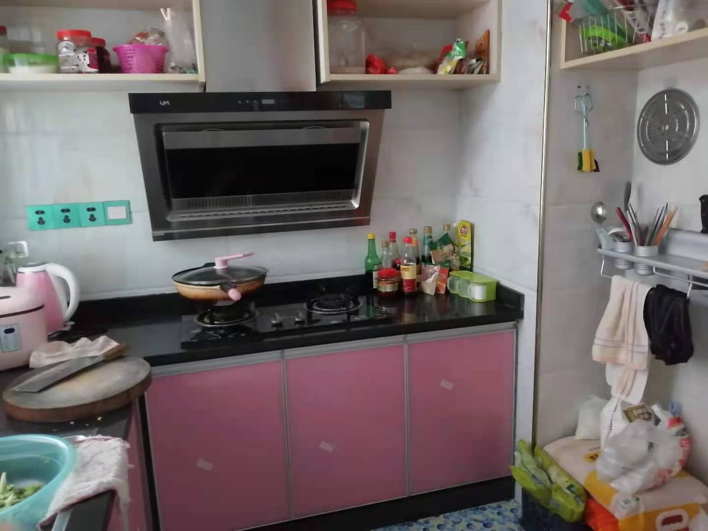 学府花园(文苑瑞景)  2室2厅1卫    57.8万 学府花园(文苑瑞景)  2室2厅1卫    57.8万卧室