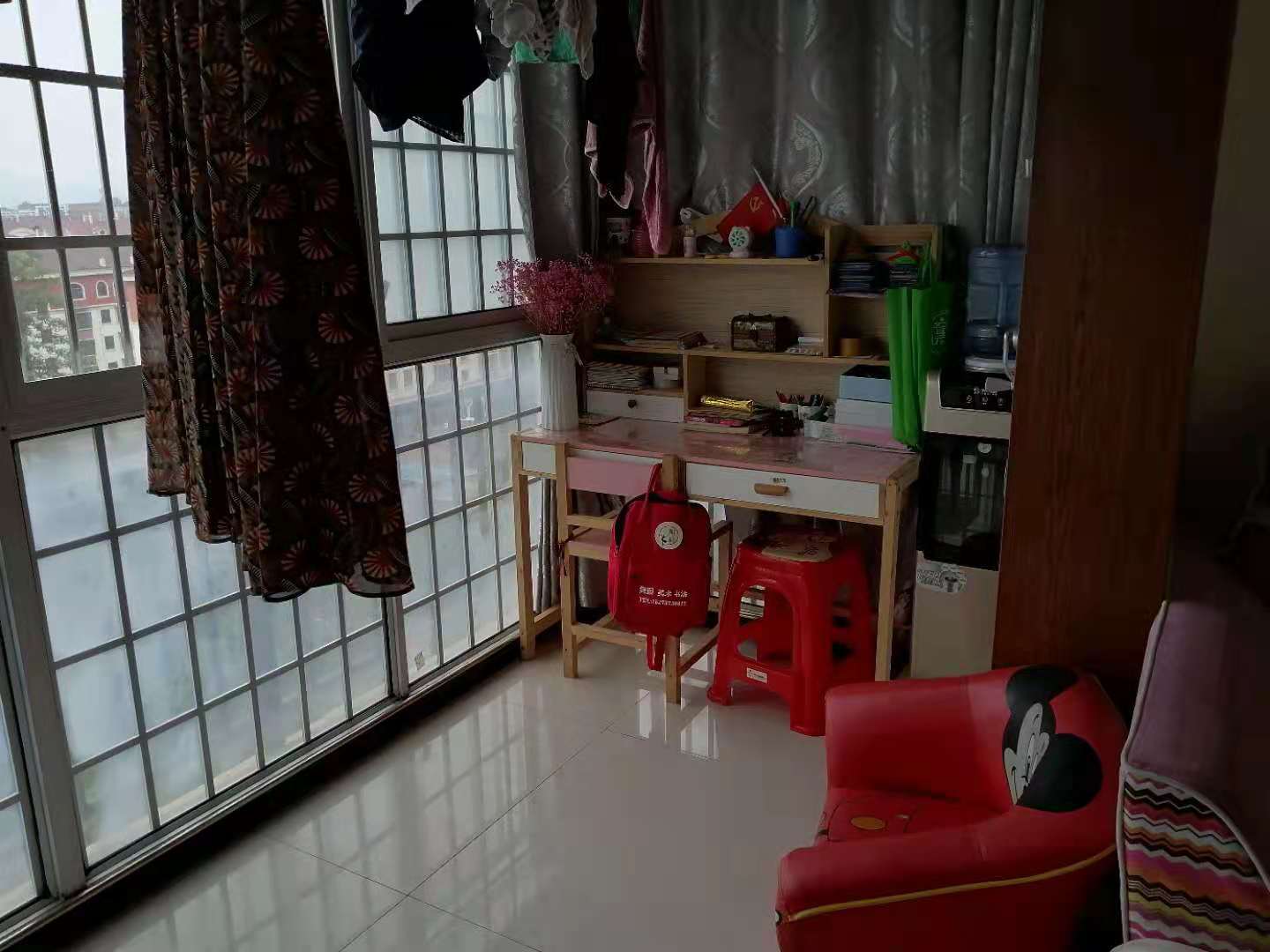 学府花园(文苑瑞景)  2室2厅1卫    57.8万 学府花园(文苑瑞景)  2室2厅1卫    57.8万卧室