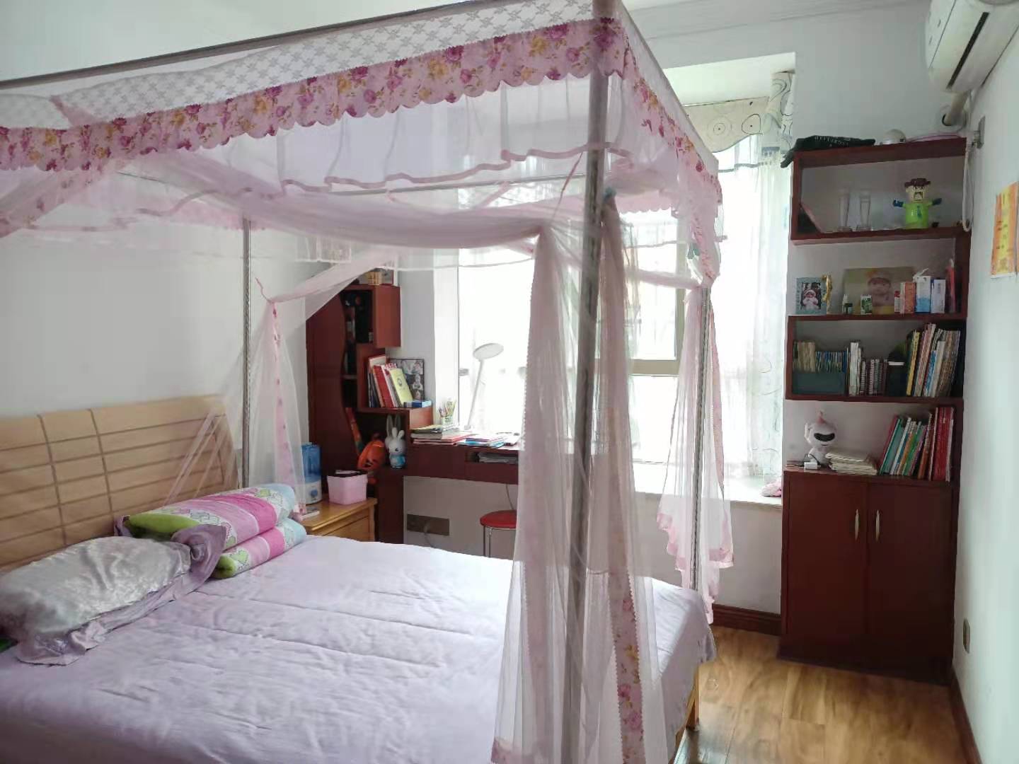 市安监住宅小区(应急管理局) 5室2厅2卫 108.0万 市安监住宅小区(应急管理局) 5室2厅2卫 108.0万卧室