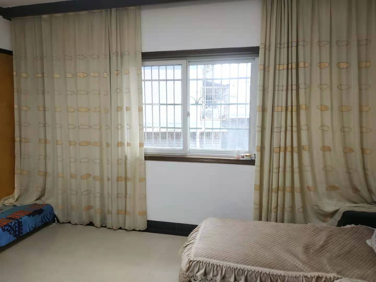 望江花园 2室2厅1卫 52.80万 望江花园 2室2厅1卫 52.80万卫生间