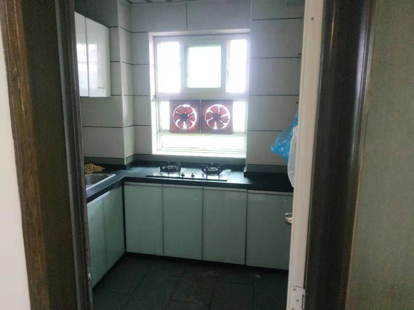 望江花园 2室2厅1卫 52.80万 望江花园 2室2厅1卫 52.80万客厅