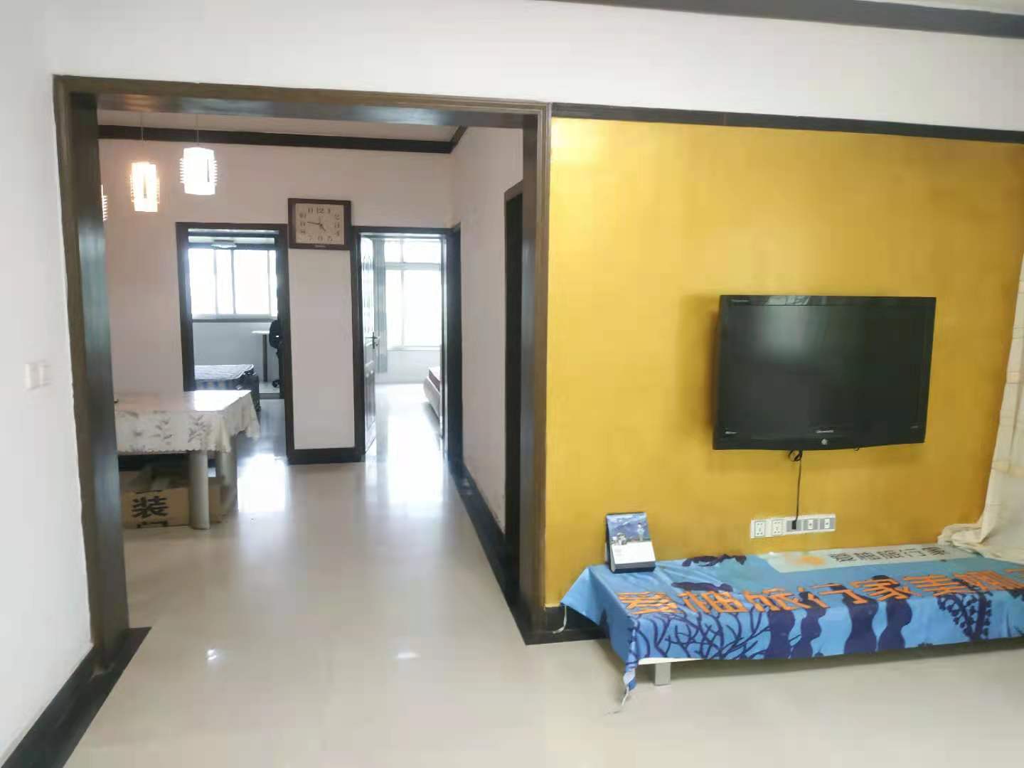 望江花园 2室2厅1卫 52.80万 望江花园 2室2厅1卫 52.80万客厅