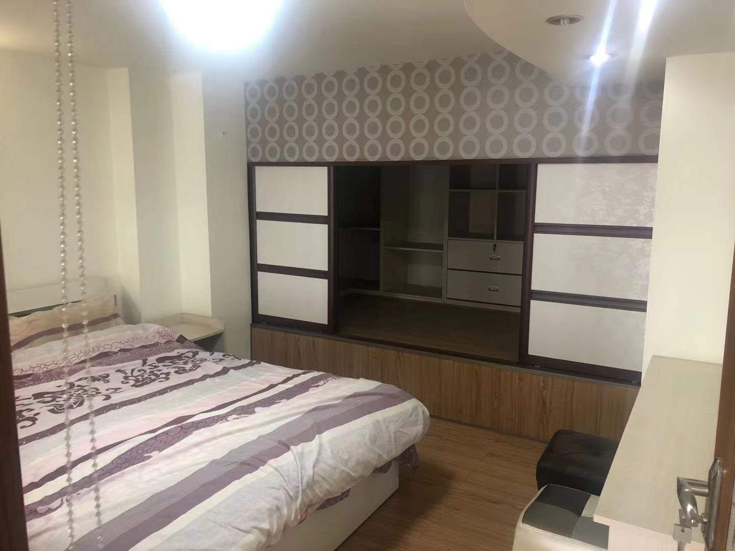 龙泰上品  0室0厅0卫   1600.00元/月室内图