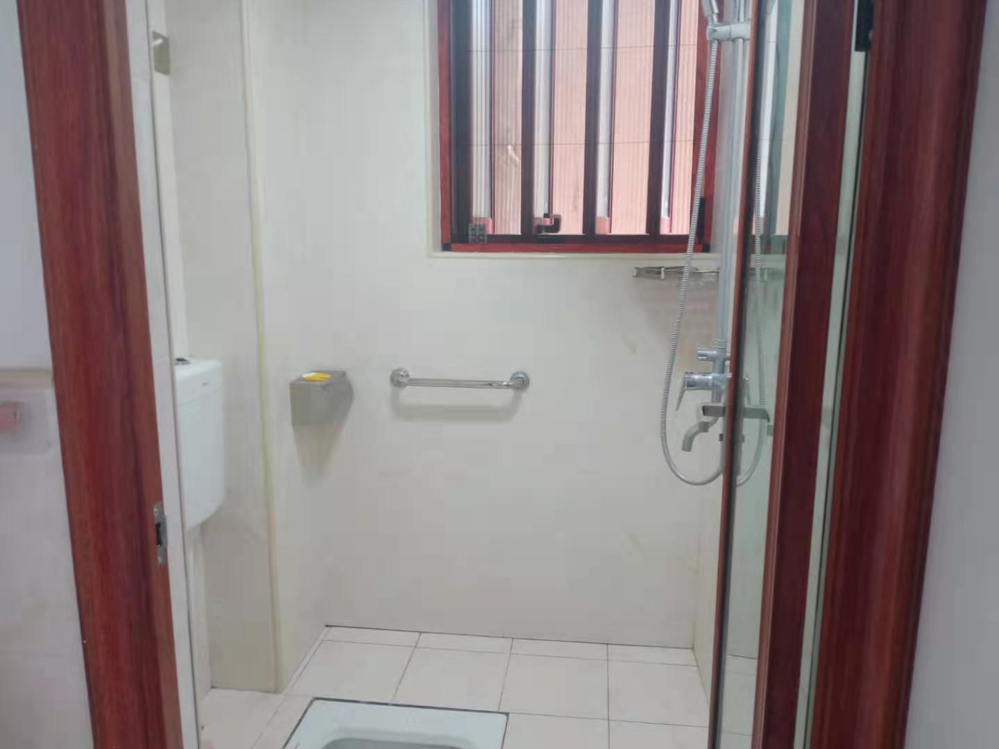 百弘学府城 3室2厅2卫 2000.0元/月 百弘学府城 3室2厅2卫 2000.0元/月室内图