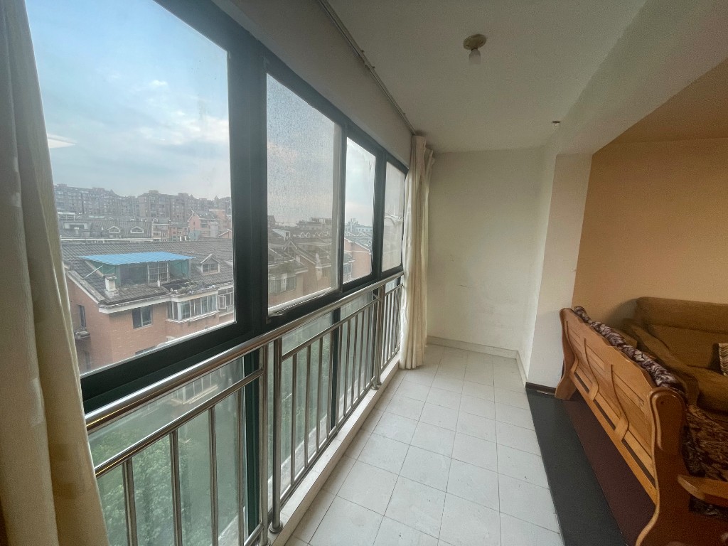 富景园  3室2厅2卫    2500.0元/月室内图