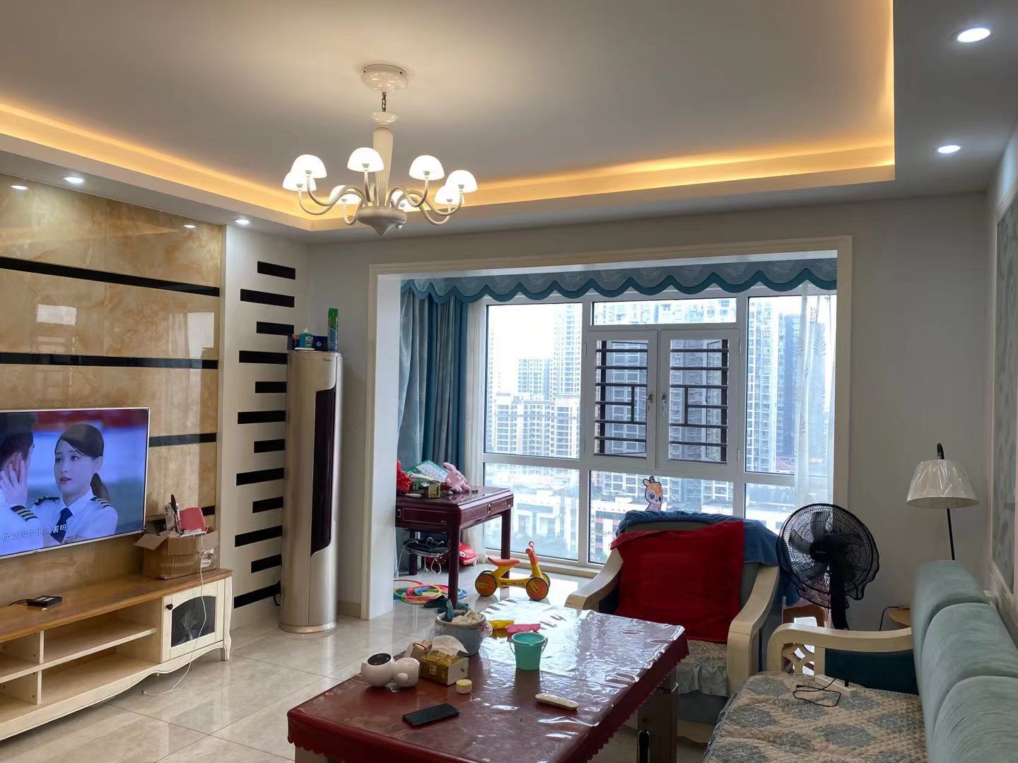 丽春小区 3室2厅1卫 96.8万 丽春小区 3室2厅1卫 96.8万客厅