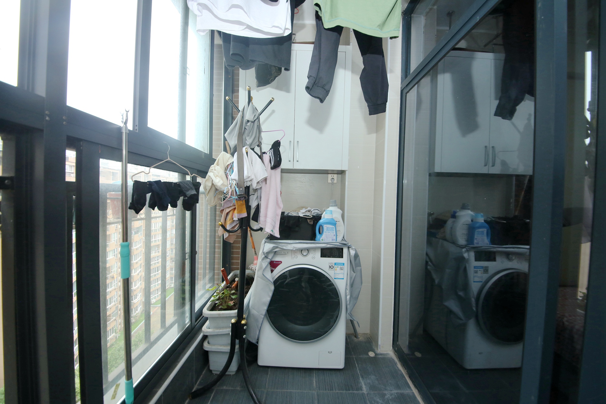 興康同和家園  3室2廳2衛(wèi)    160.0萬陽臺