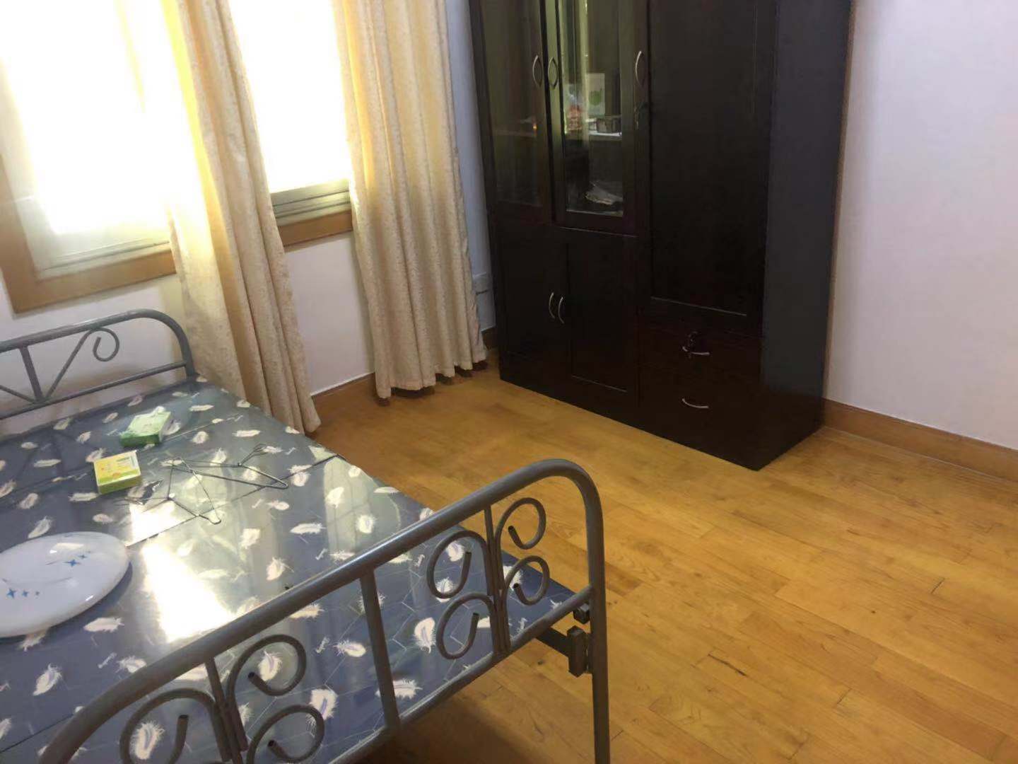 601向群村  3室2厅1卫   1000.00元/月室内图