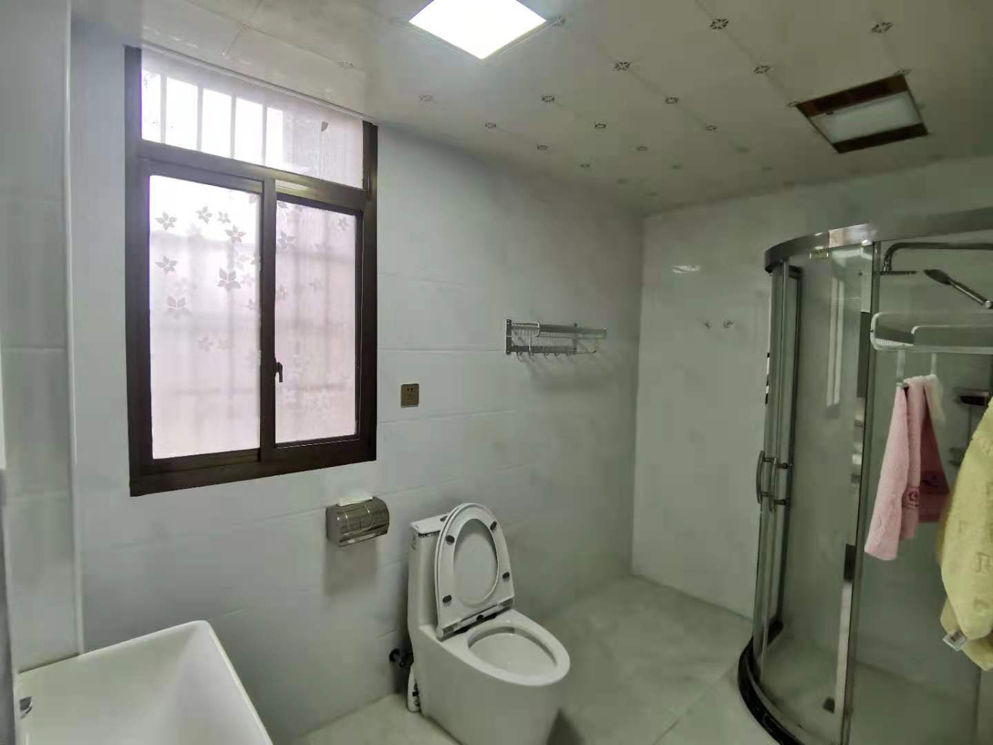 道路运输管理局家属楼(运管家园) 4室2厅2卫 124.8万 道路运输管理局家属楼(运管家园) 4室2厅2卫 124.8万卫生间