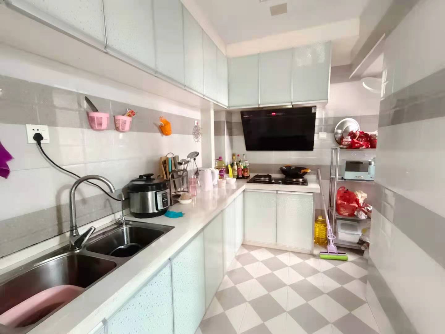 栗雨香堤 2室2厅1卫 65.00万 栗雨香堤 2室2厅1卫 65.00万客厅