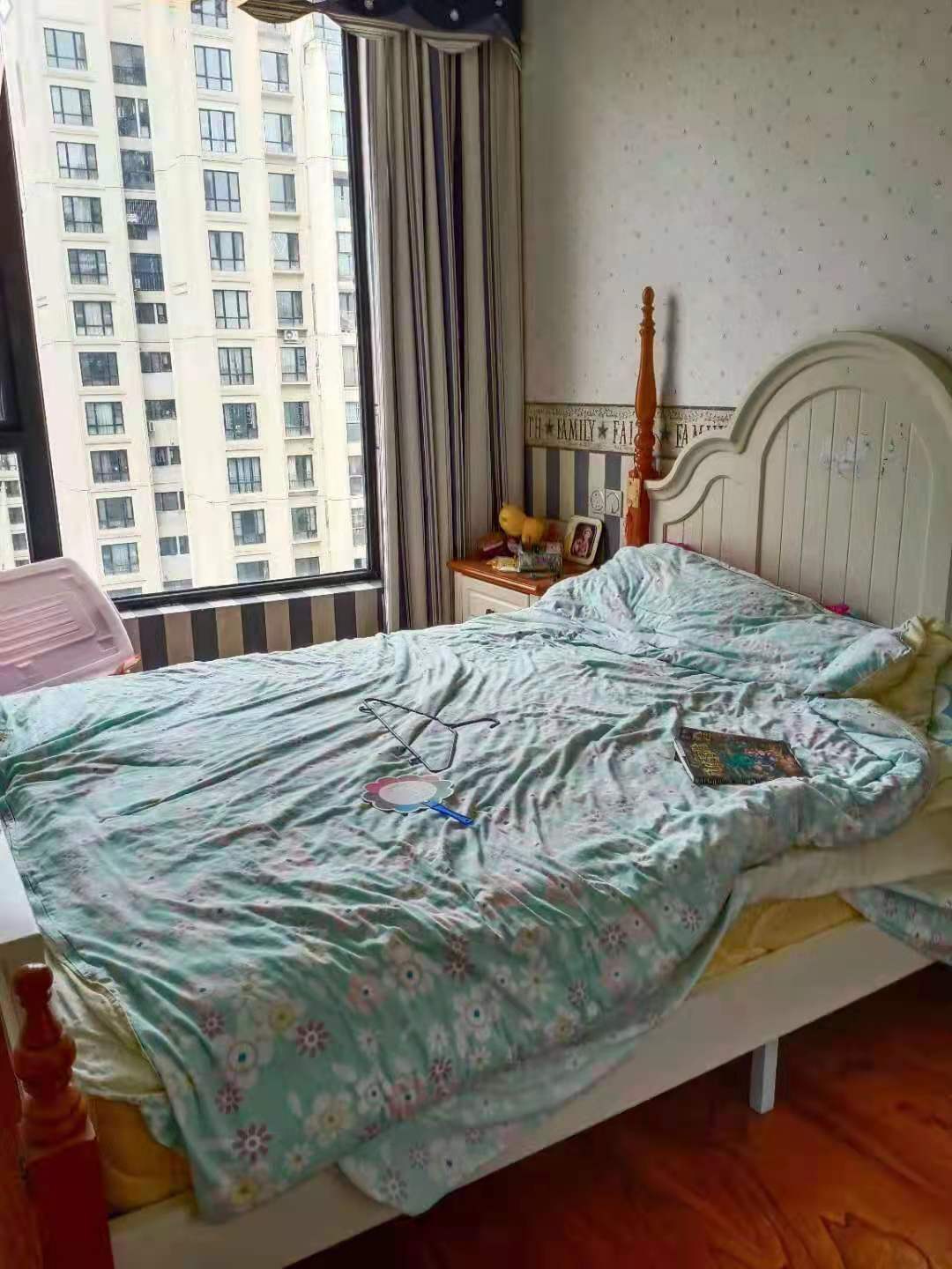 美的林城时代  3室2厅1卫   6000.00元/月室内图