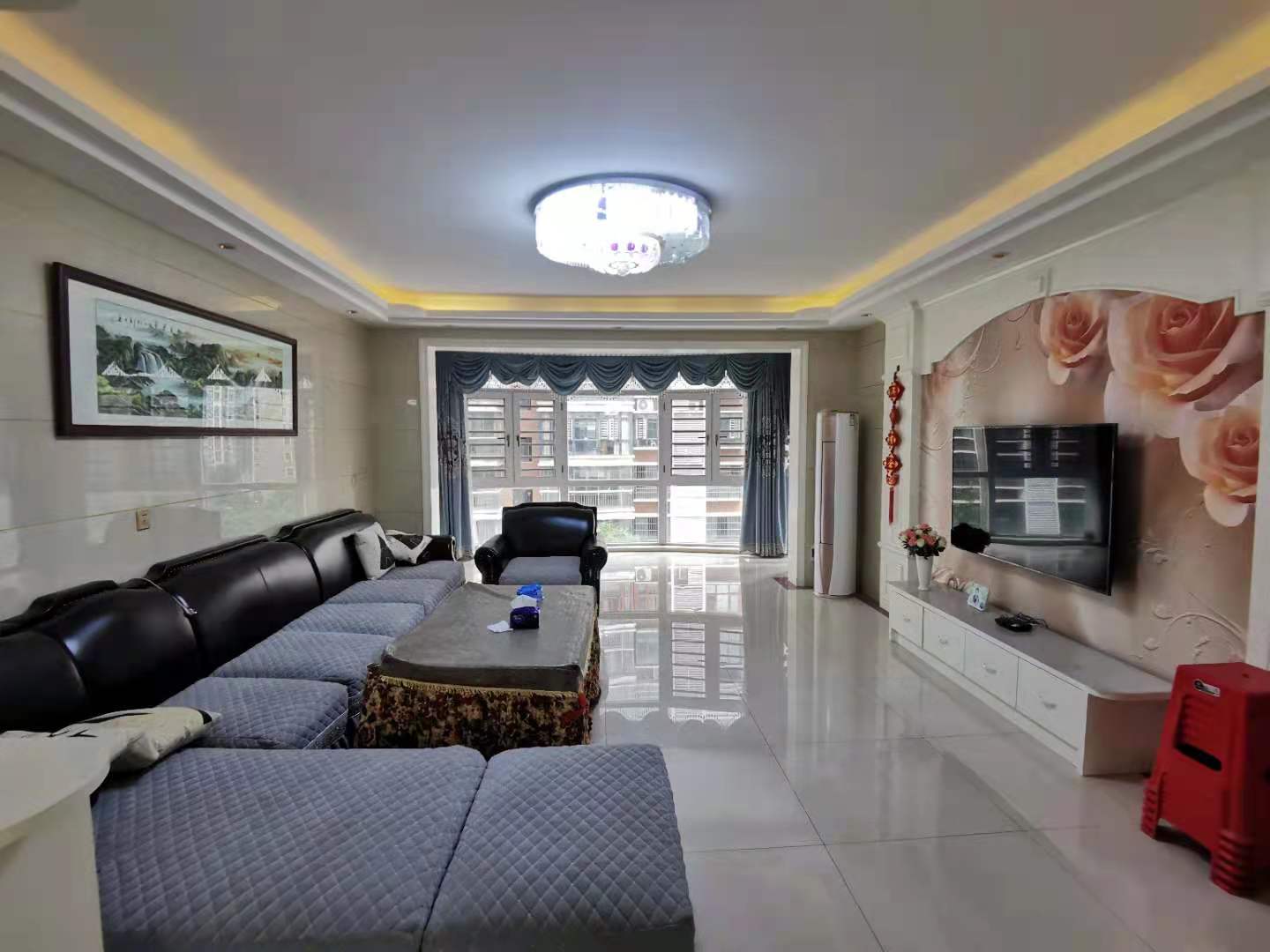 道路运输管理局家属楼(运管家园) 4室2厅2卫 124.8万 道路运输管理局家属楼(运管家园) 4室2厅2卫 124.8万客厅