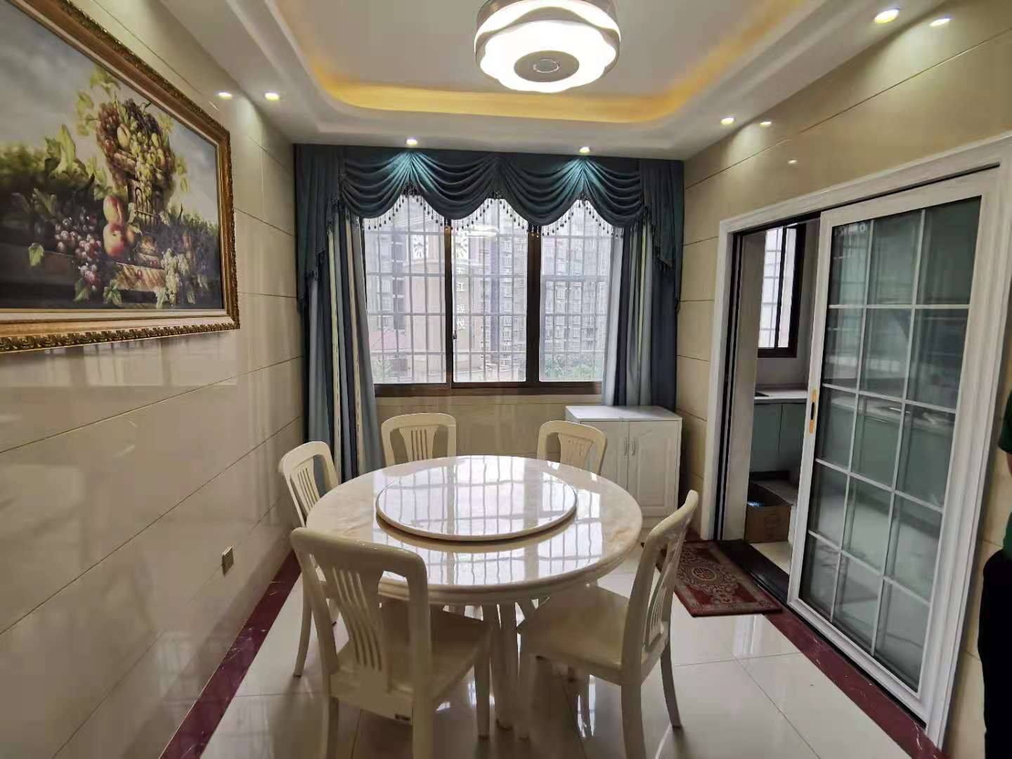 道路运输管理局家属楼(运管家园) 4室2厅2卫 124.8万 道路运输管理局家属楼(运管家园) 4室2厅2卫 124.8万客厅