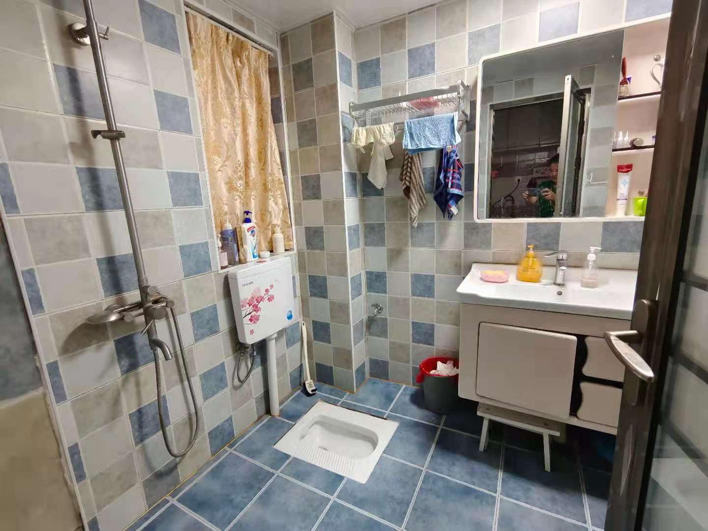 栗雨香堤 2室2厅1卫 65.00万 栗雨香堤 2室2厅1卫 65.00万客厅