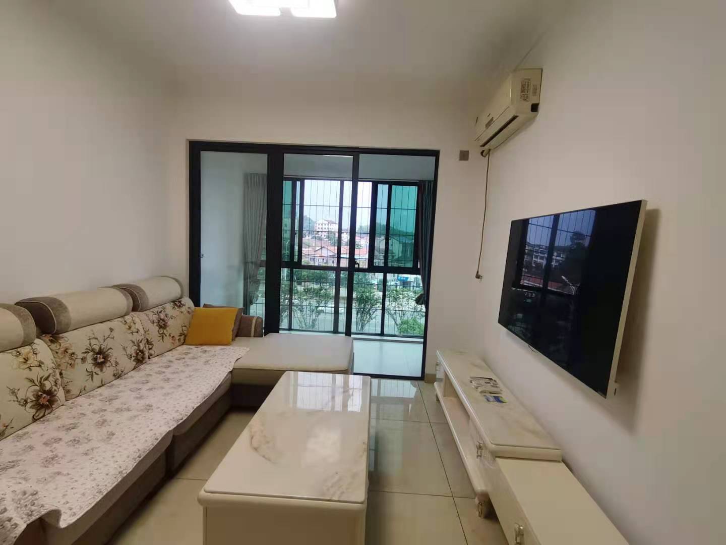 中国铁建金色蓝庭 1室1厅1卫 1600.0元/月 中国铁建金色蓝庭 1室1厅1卫 1600.0元/月室内图