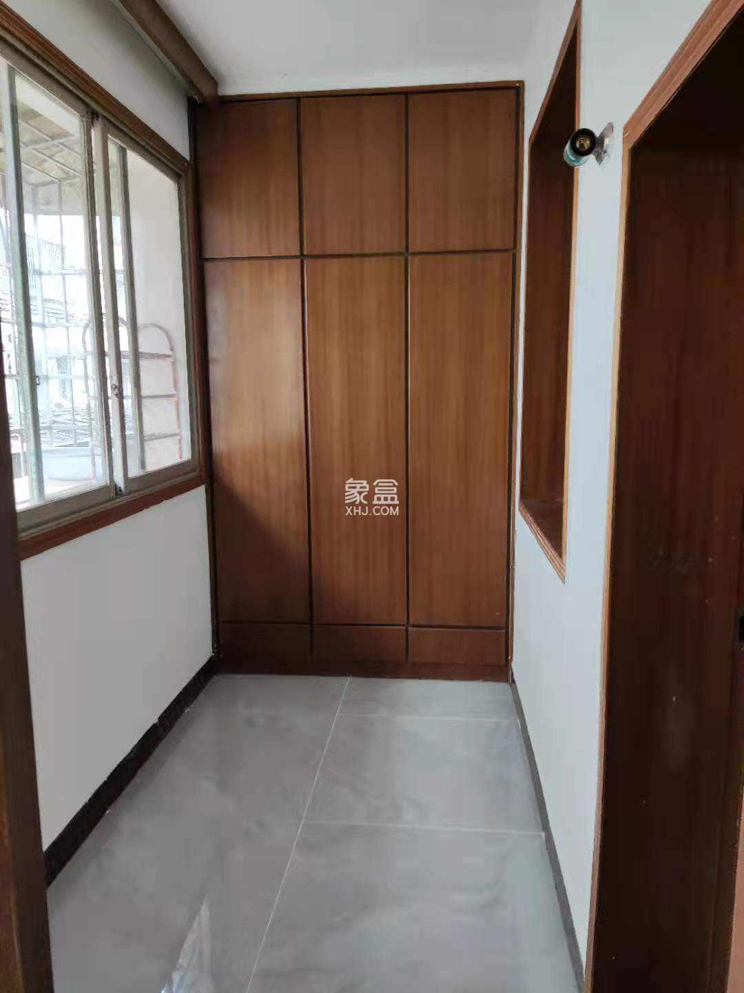 富桥市场 3室2厅1卫 1300.0元/月 富桥市场 3室2厅1卫 1300.0元/月室内图