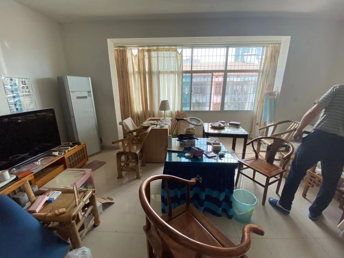 国税局家属院  4室2厅2卫    86.0万 国税局家属院  4室2厅2卫    86.0万其他