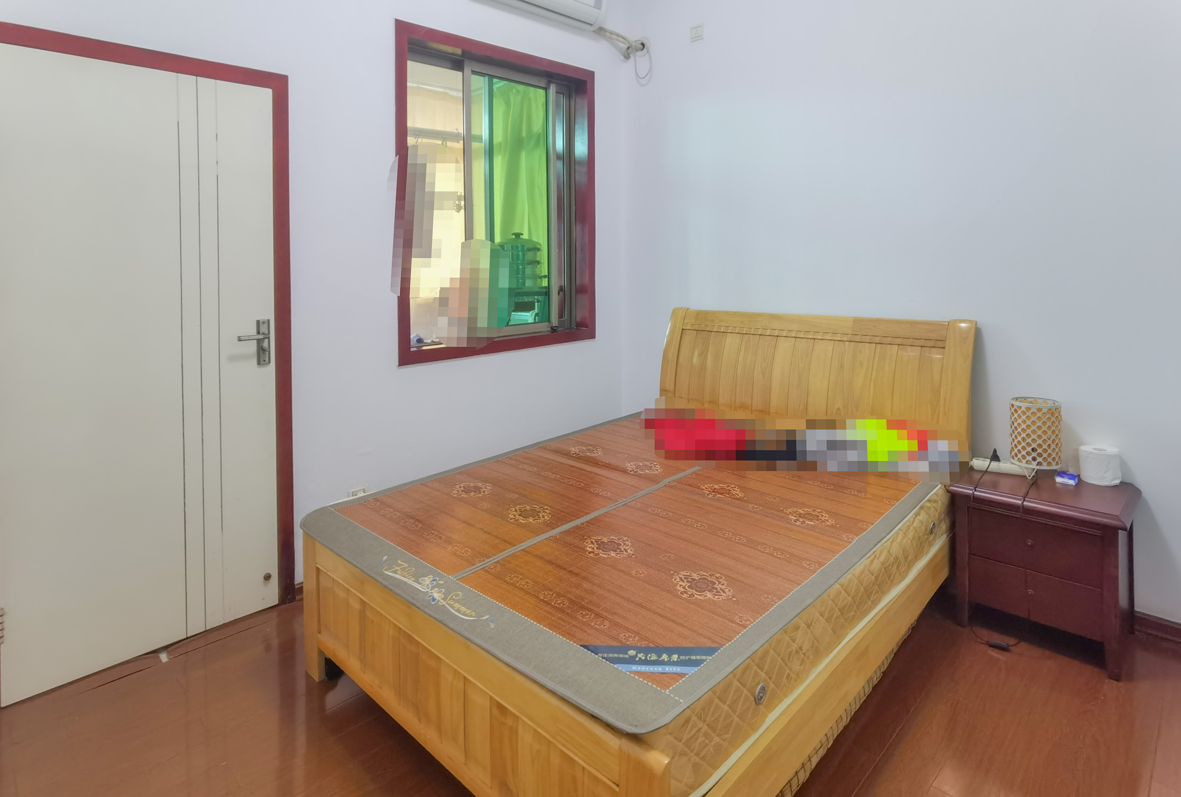 政华新村 3室2厅2卫 60.0万 政华新村 3室2厅2卫 60.0万客厅